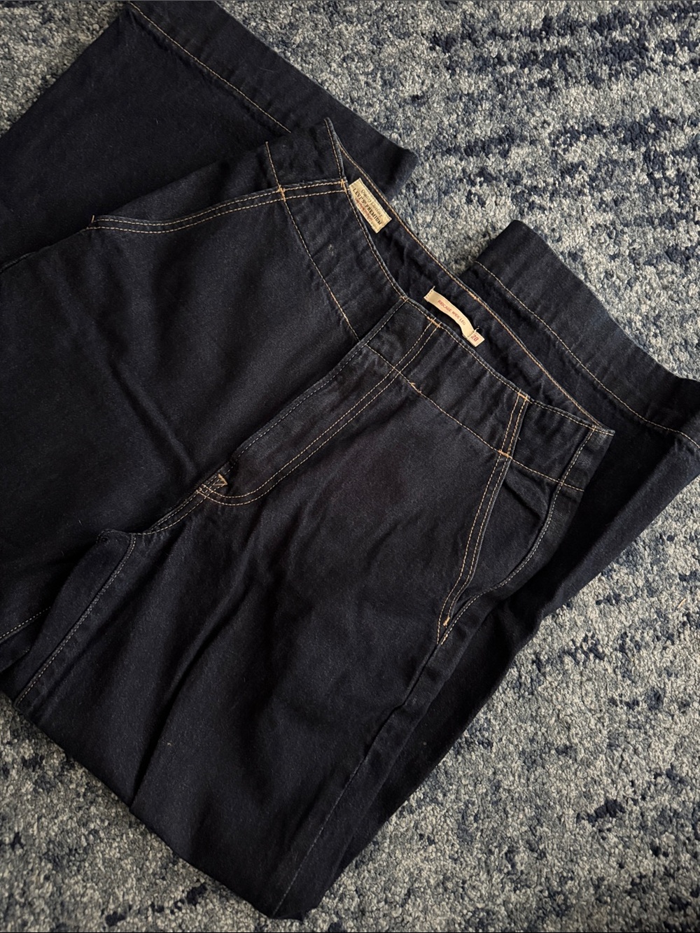 Levi’s Ribcage Wide Leg Jeans size 28